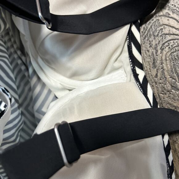 Athleta Pura Swim Dress Black White Striped 36D 36DD Underwire - Picture 6 of 6